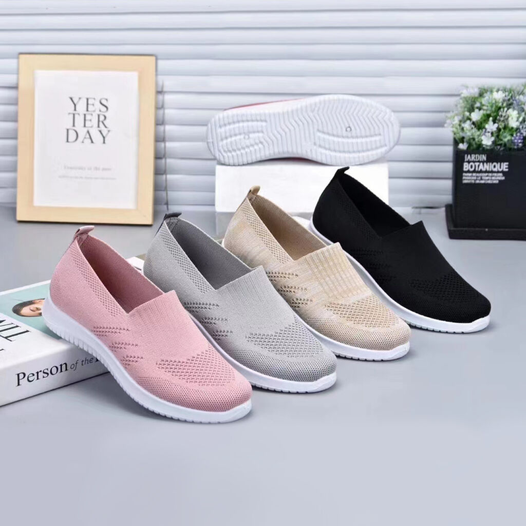 Lady Flat Walking Shoes